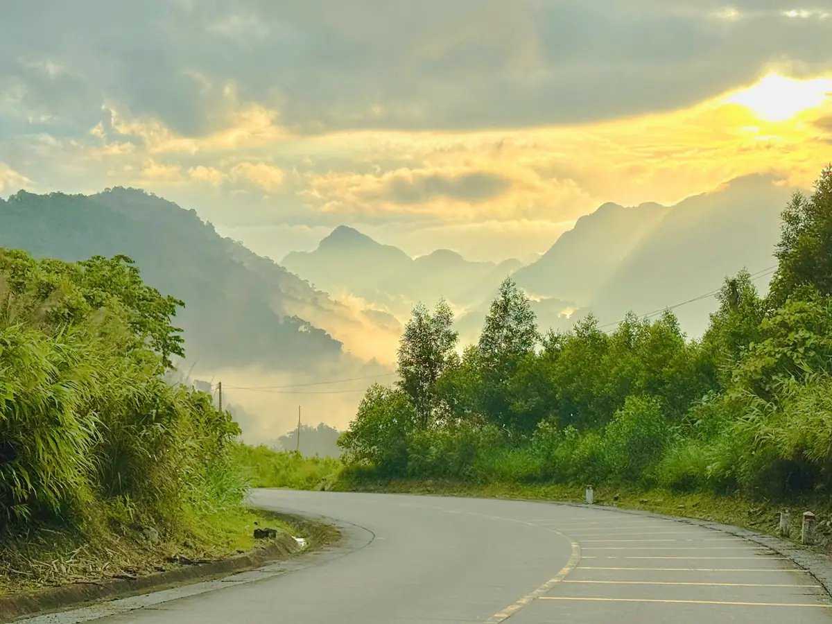 Đá Đẽo Pass