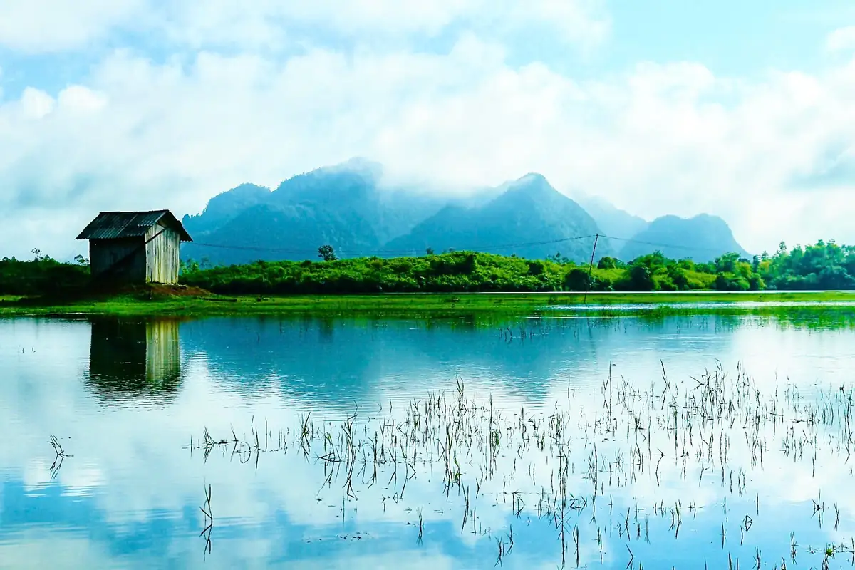 Yên Phú lake